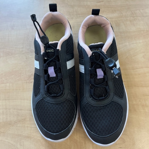 Vionic Bungee Closure Sneakers Brisk Maren Sky Orthotic Walking Sneakers - Picture 5 of 11